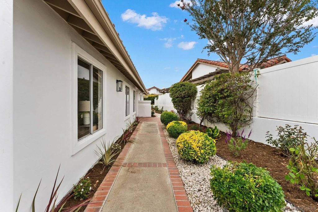 Photo of 4695 Adra Way, Oceanside, CA 92056 (MLS # 2600629)