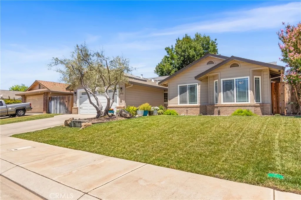 1023 Deerfield Court