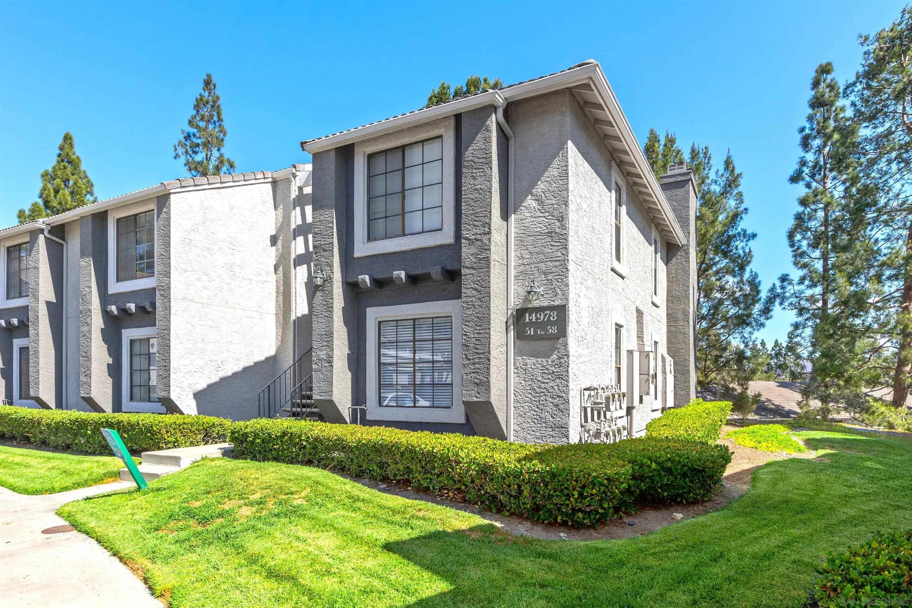 14978 Avenida Venusto 57