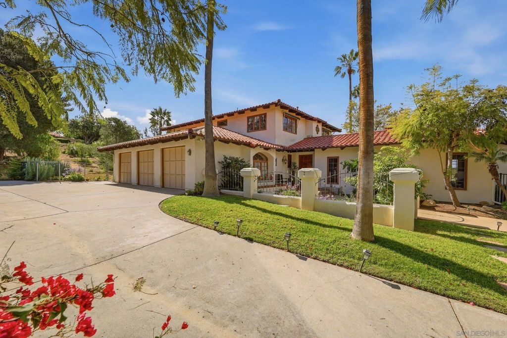 Photo of 12983 Guacamayo Ct, San Diego, CA 92128 (MLS # 260009097)