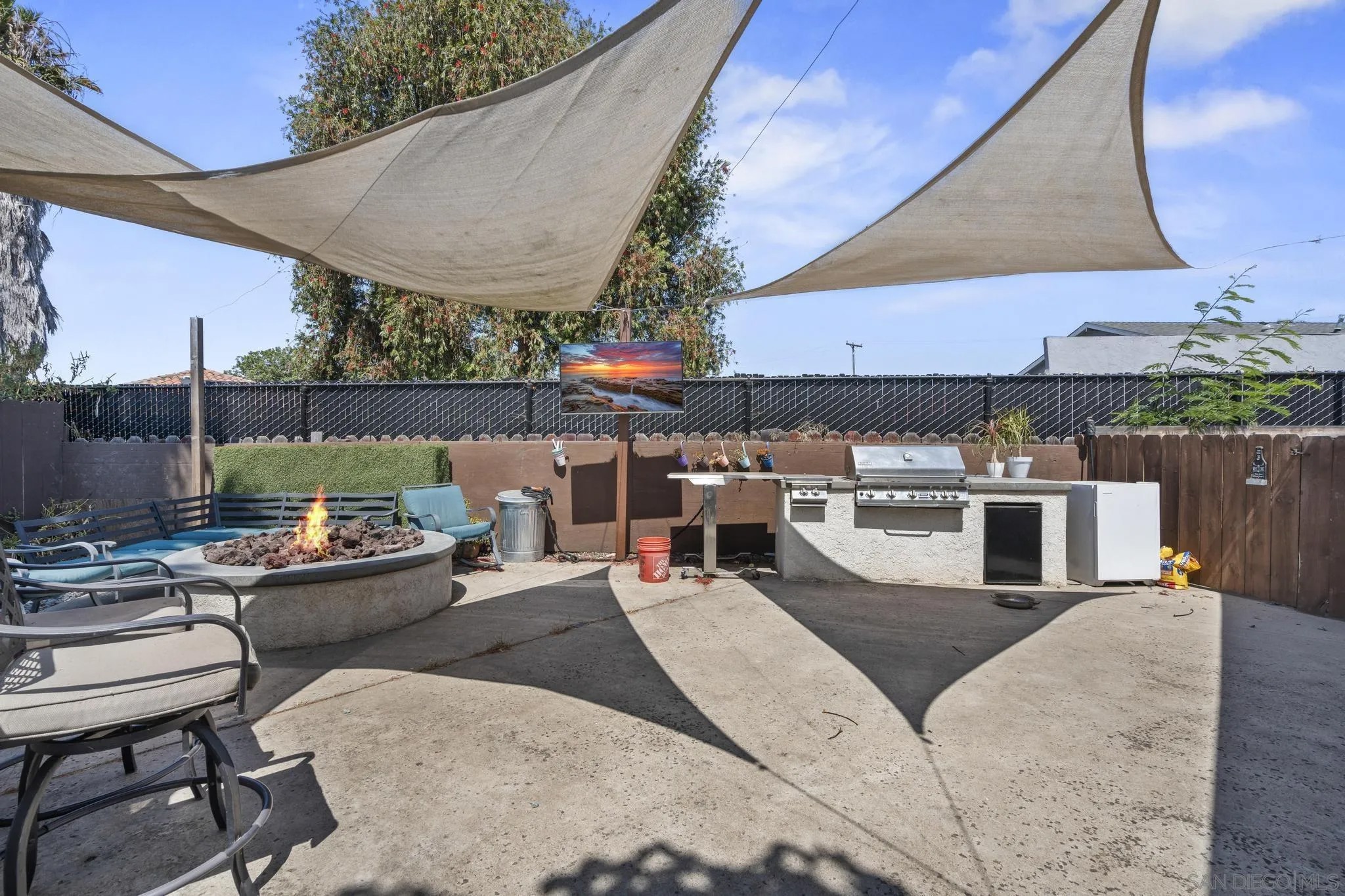 1650 Sycamore Dr