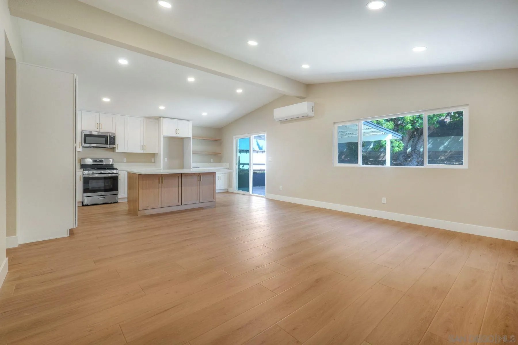 578 E. Indian Rock Rd