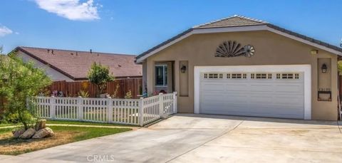 Photo of 13170 6th Pl, Yucaipa, CA 92399 (MLS # IG26050713)