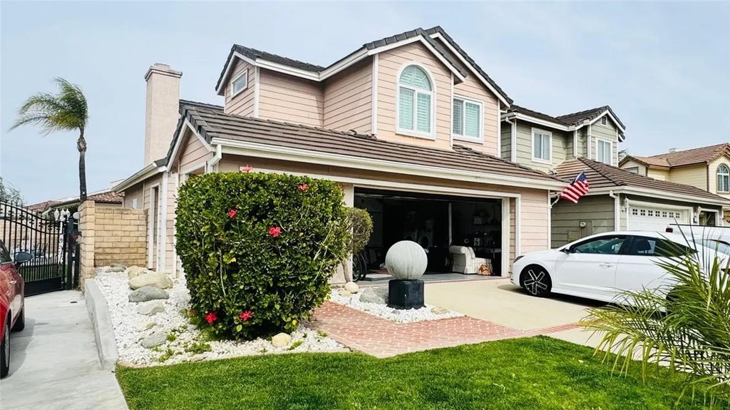 Photo of 3081 Sleepy Hollow, Simi Valley, CA 93065 (MLS # DW26190129)