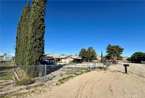 Tiny photo for 10070 Pyrite Ave, Hesperia, CA 92345 (MLS # HD26006934)