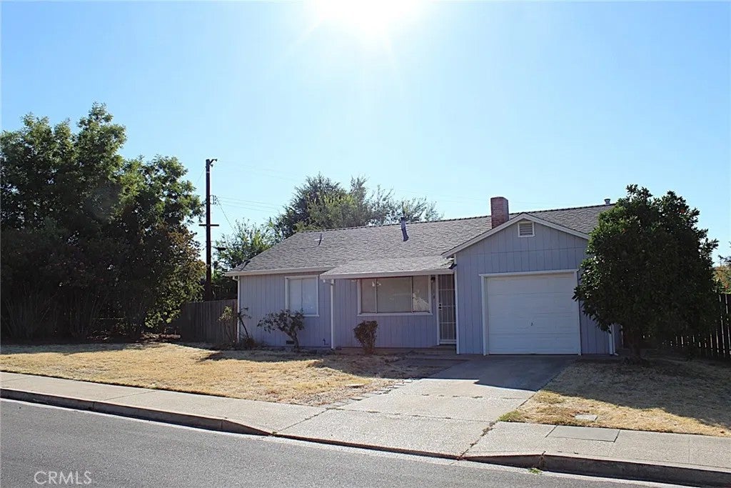 16 La Palma Drive