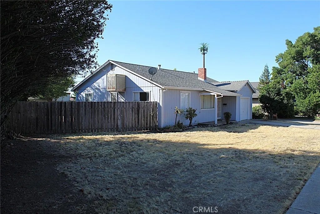 16 La Palma Drive