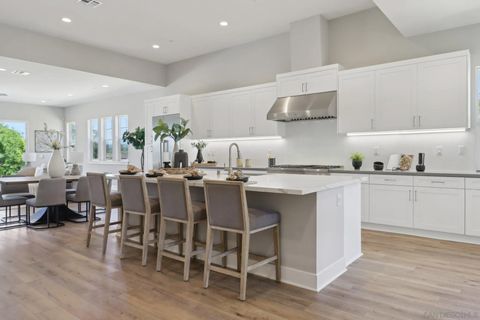 15123 Larchmont St Poway CA 92064