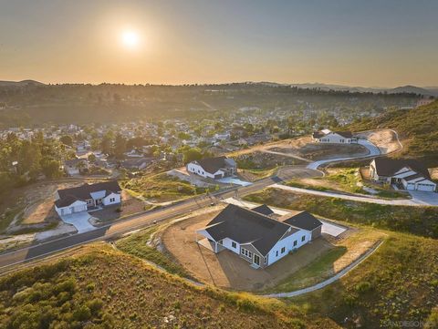 15123 Larchmont St Poway CA 92064