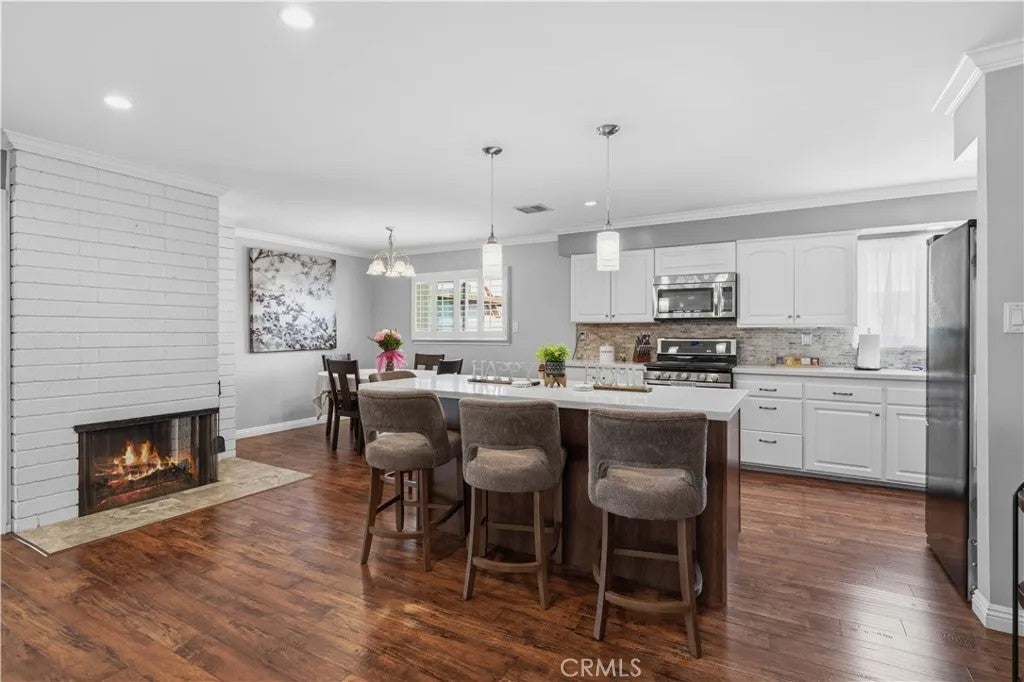 1811 Bea Way