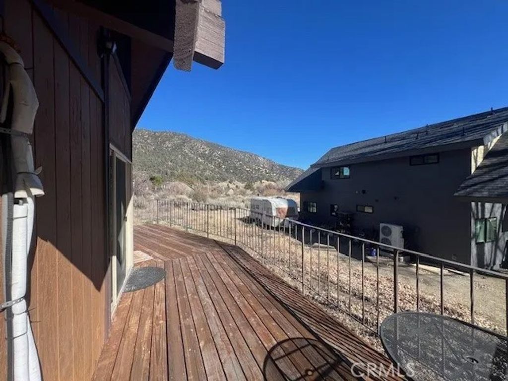 Photo of 2628 Beechwood Way, Pine Mountain Club, CA 93222 (MLS # SR26019019)