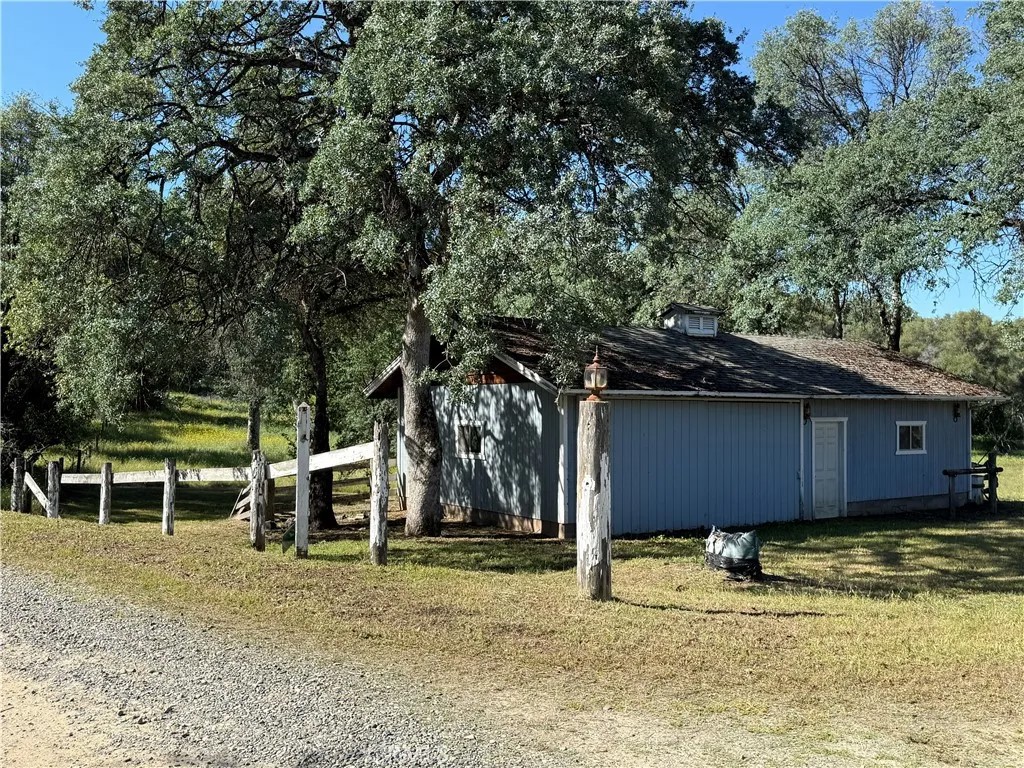 4952 Hidden Springs