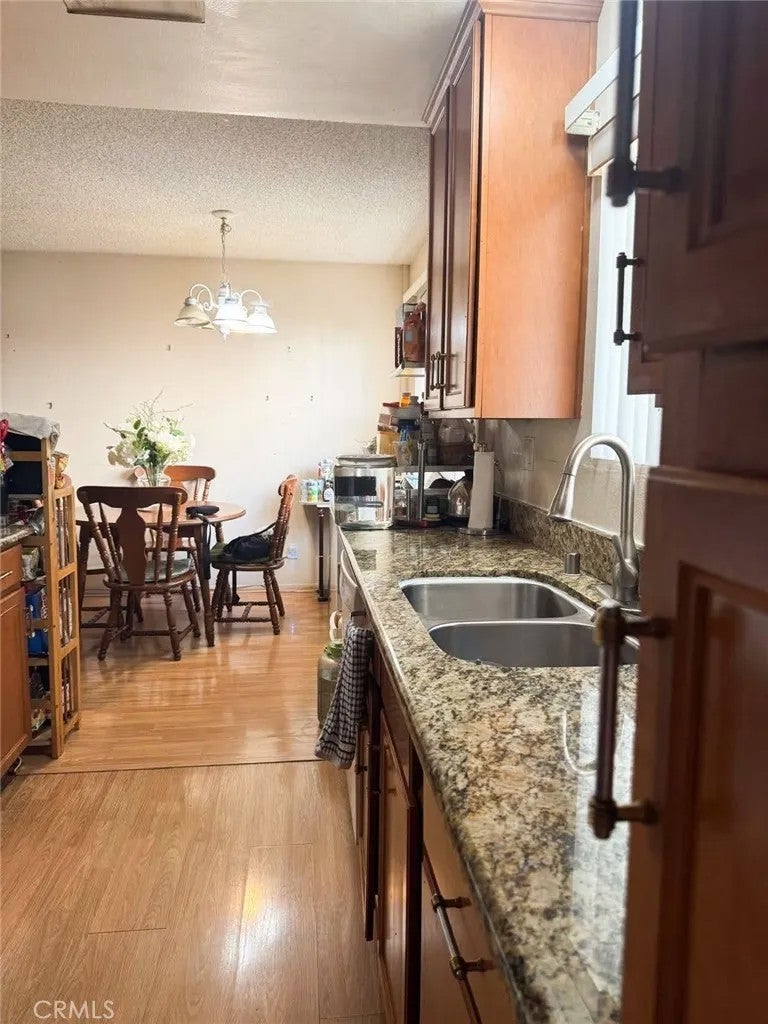 1203 E San Antonio Drive 201