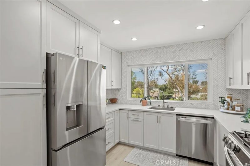 1854 Rainbow Terrace
