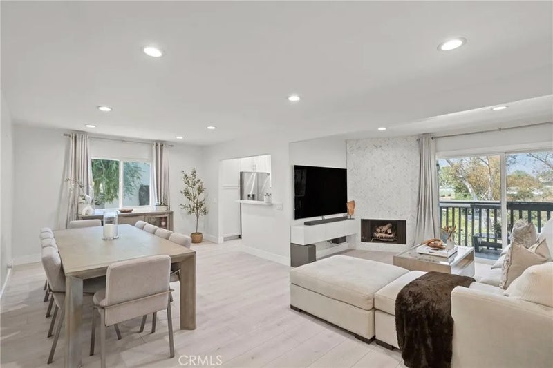1854 Rainbow Terrace