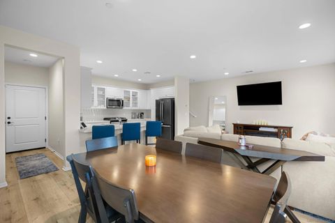 Tiny photo for 1257 Calle Datura #157, Chula Vista, CA 91913 (MLS # 250045134)