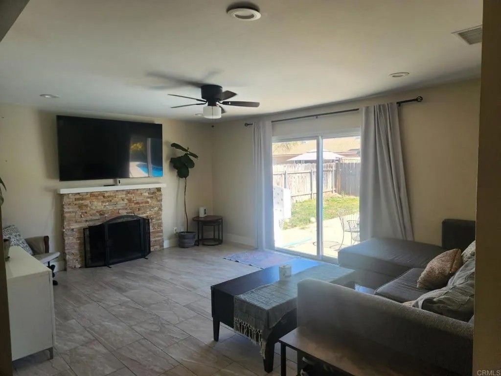 Photo of 924 Daisy Street, Escondido, CA 92027 (MLS # NDP2602288)