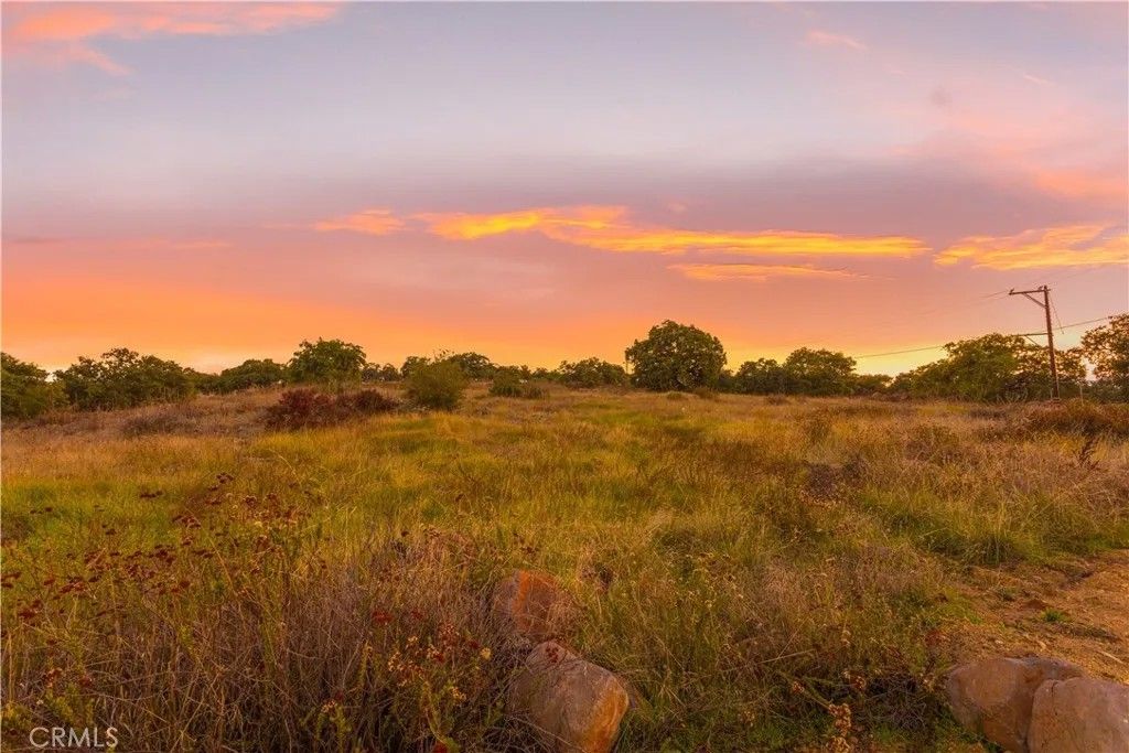 Photo of 16 Avocado Mesa, Murrieta, CA 92562 (MLS # SW26069256)