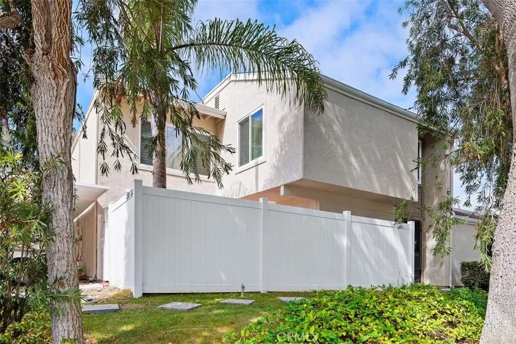 Photo of 1320 Evergreen Drive, Cardiff By The Sea, CA 92007 (MLS # OC26009516)