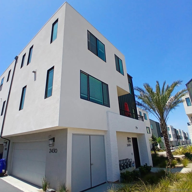 2430 Cascalote Loop