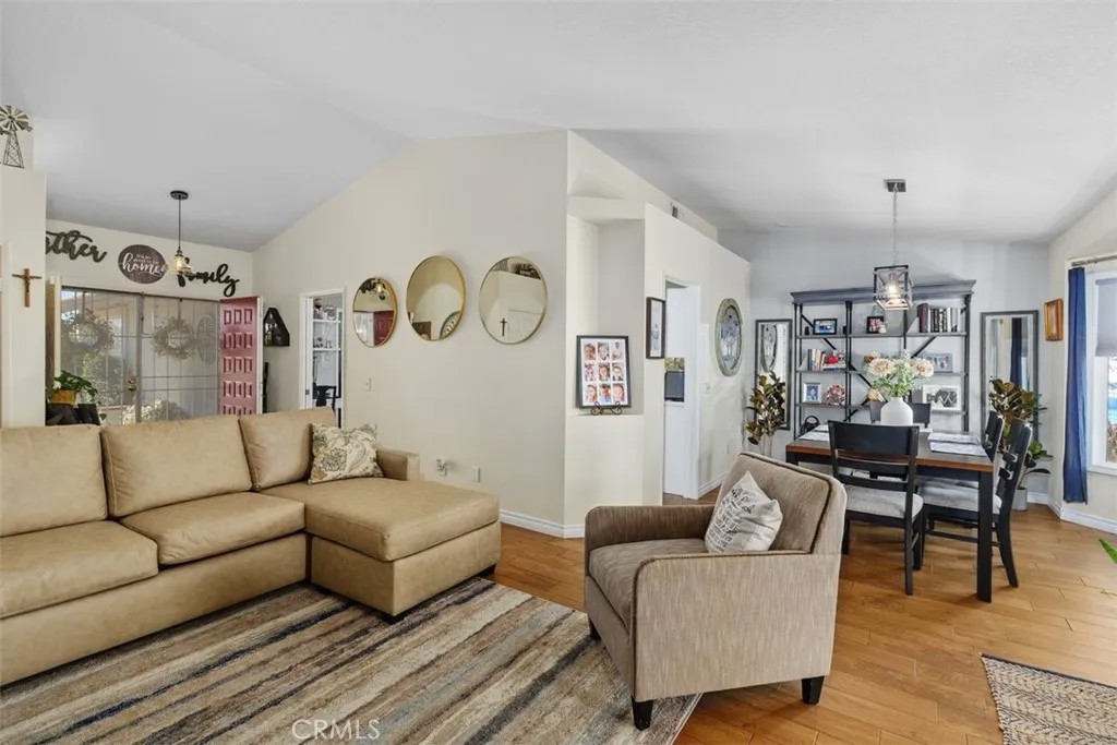29486 Piping Rock