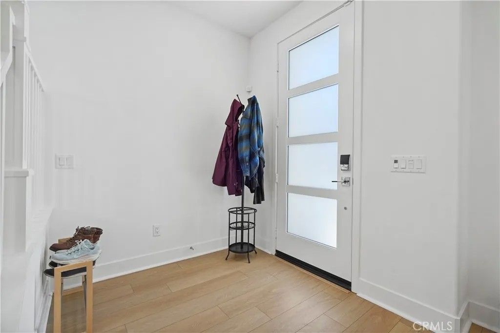 Photo of 27321 Great Divide Lane, Valencia, CA 91381 (MLS # SR26009975)