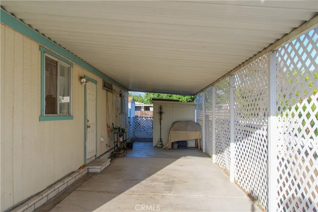 768 N Buena Vista