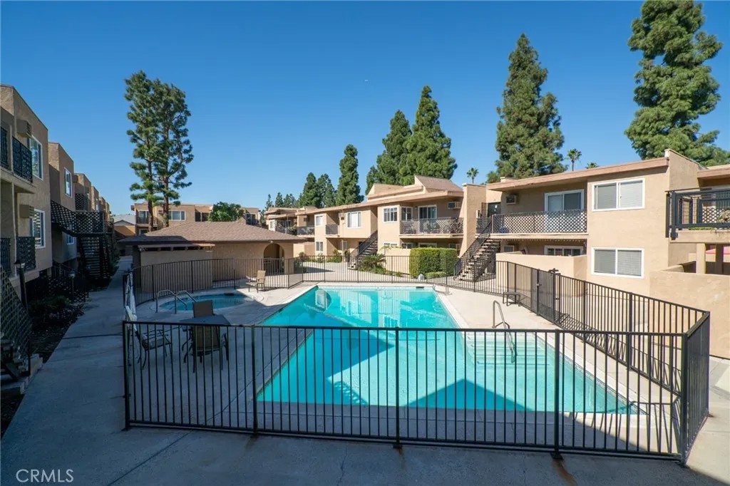 7720 Crescent Avenue