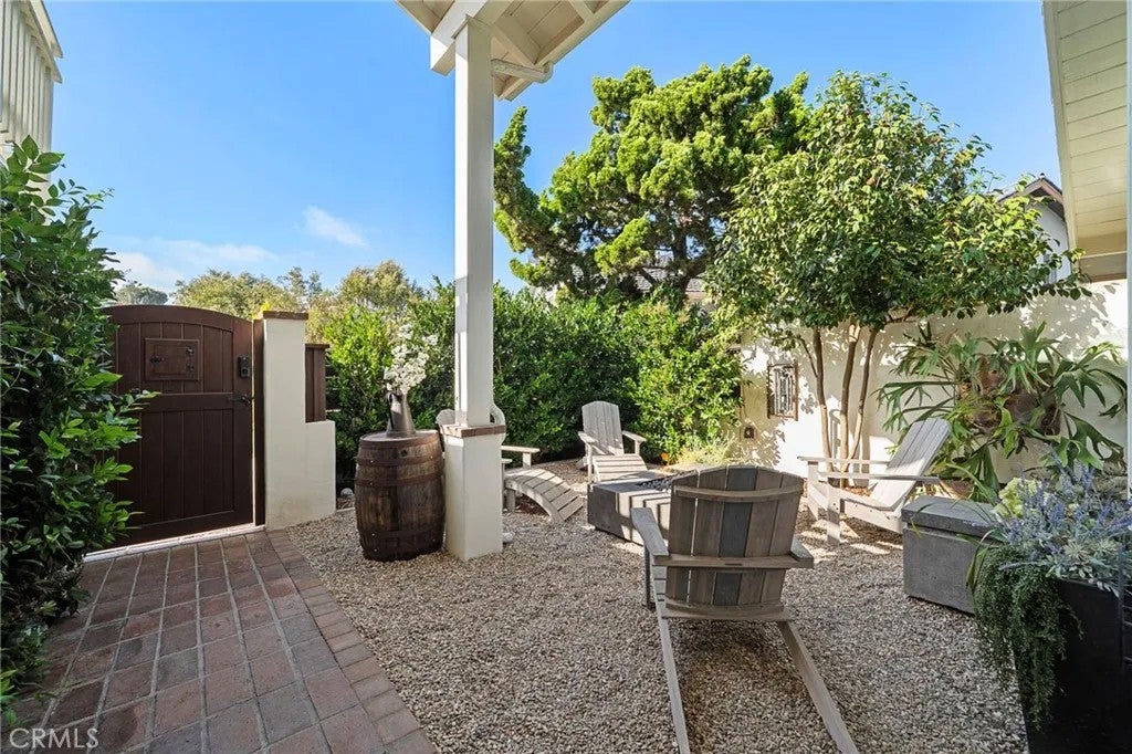 8239 Sugarman Drive