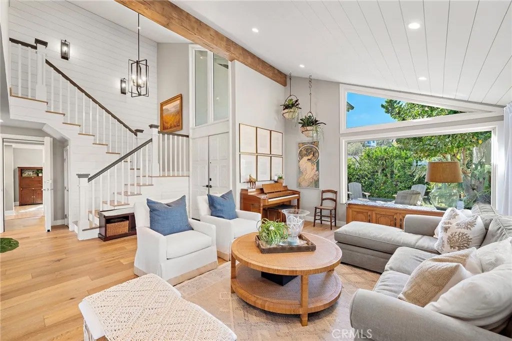 8239 Sugarman Drive