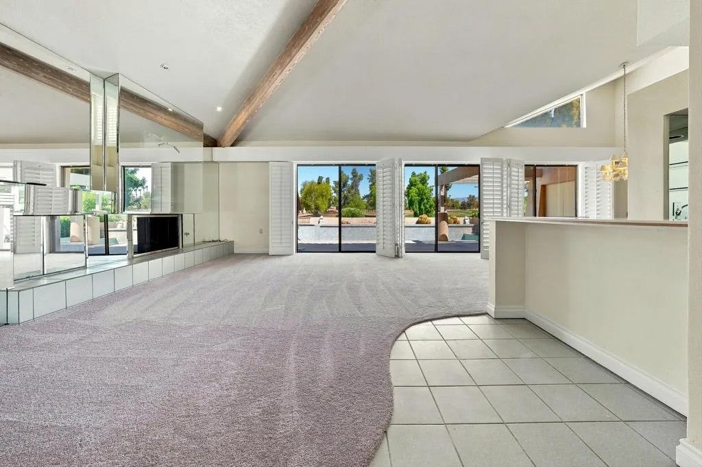 188 S Kavenish Drive