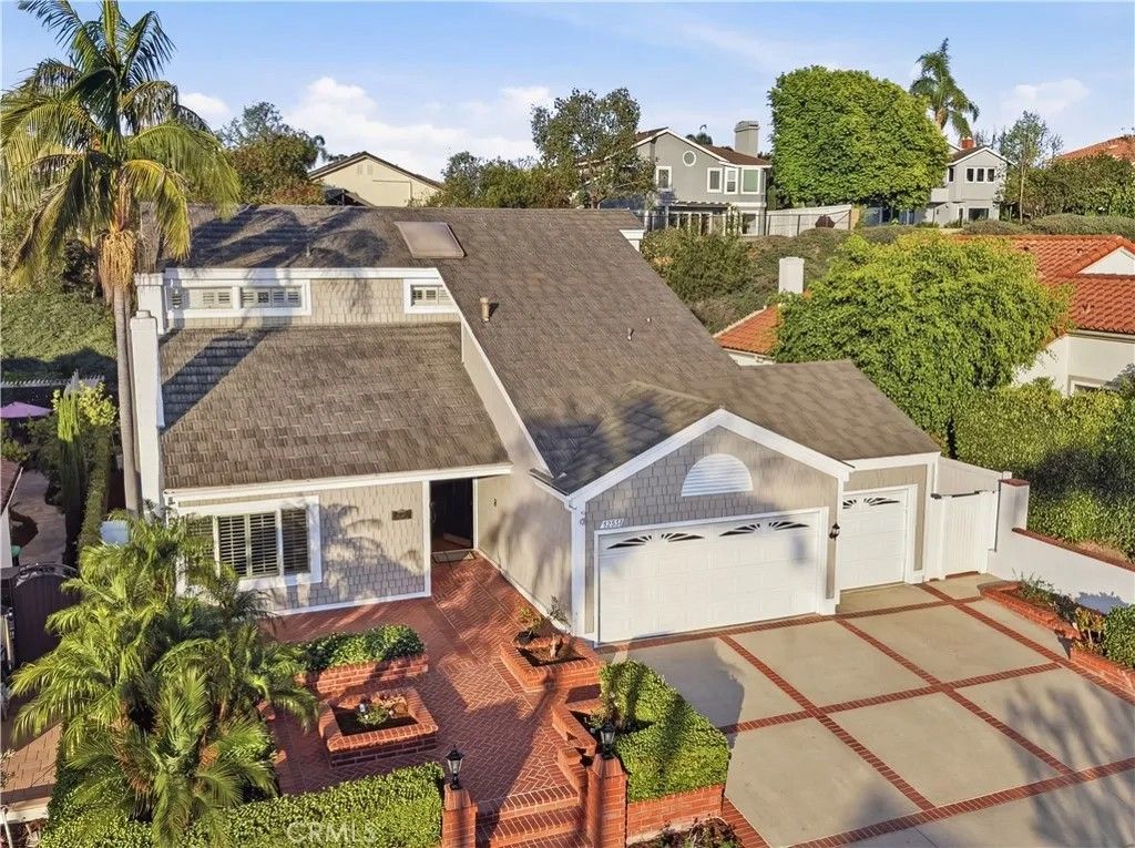 Photo of 25627 Hampton Dr, Laguna Niguel, CA 92677 (MLS # OC26067197)