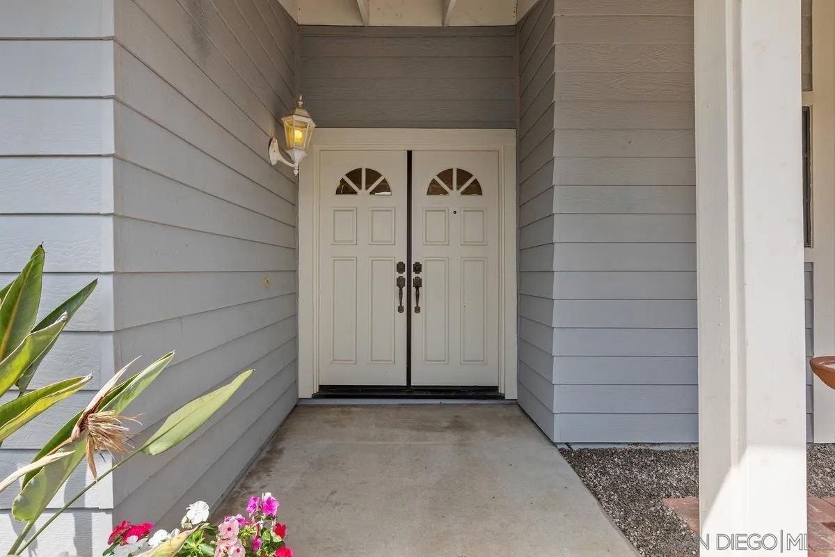 1315 Eagle Glen