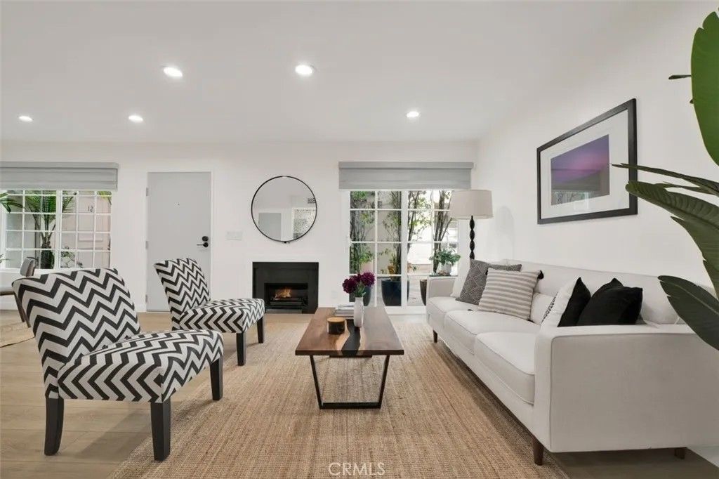 Photo of 14727 Magnolia #126, Sherman Oaks, CA 91403 (MLS # SR26033376)