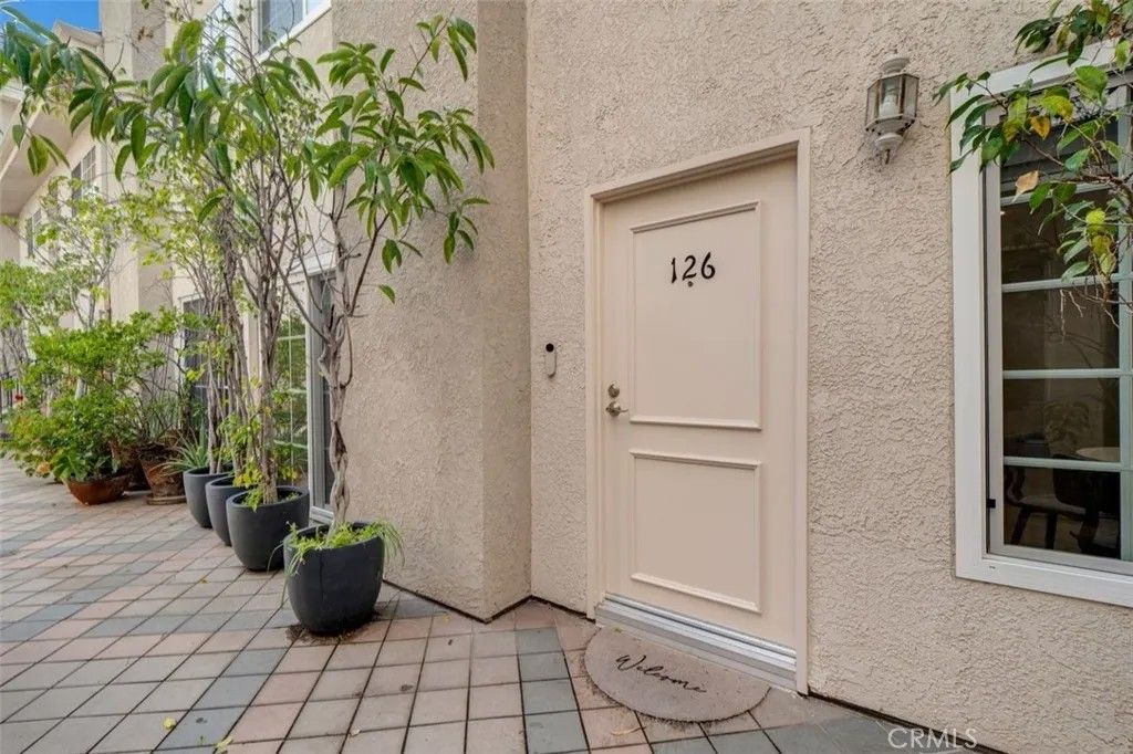 Photo of 14727 Magnolia #126, Sherman Oaks, CA 91403 (MLS # SR26033376)