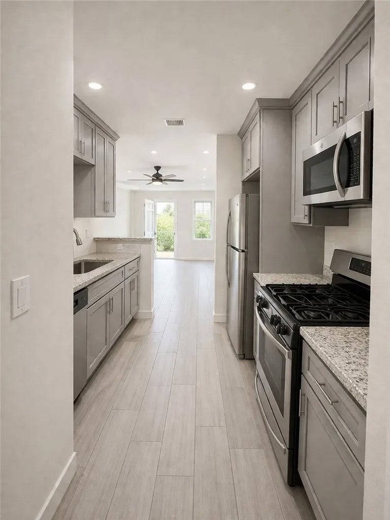 309 W Alhambra