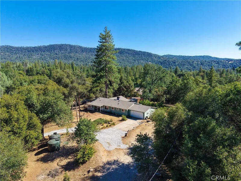 38696 Sierra Lakes Dr.