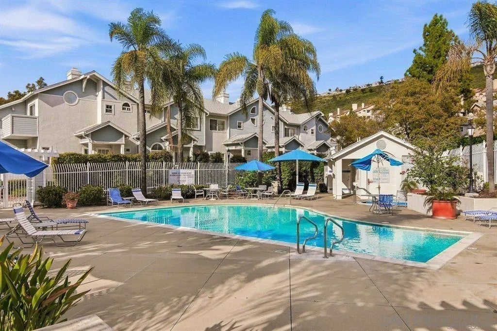 10070 Scripps Vista Way 17