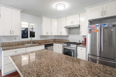 Photo of 152 E Oxford Street, Chula Vista, CA 91911 (MLS # 260023843)