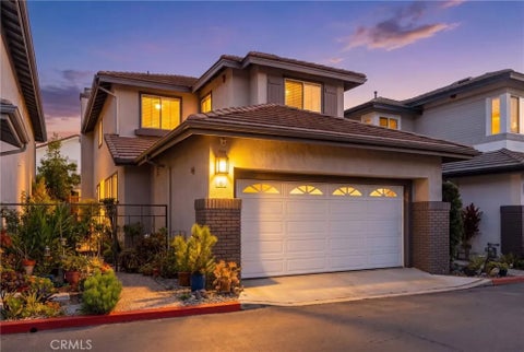 Photo of 6 Cottage Ln, Aliso Viejo, CA 92656 (MLS # NP26197101)