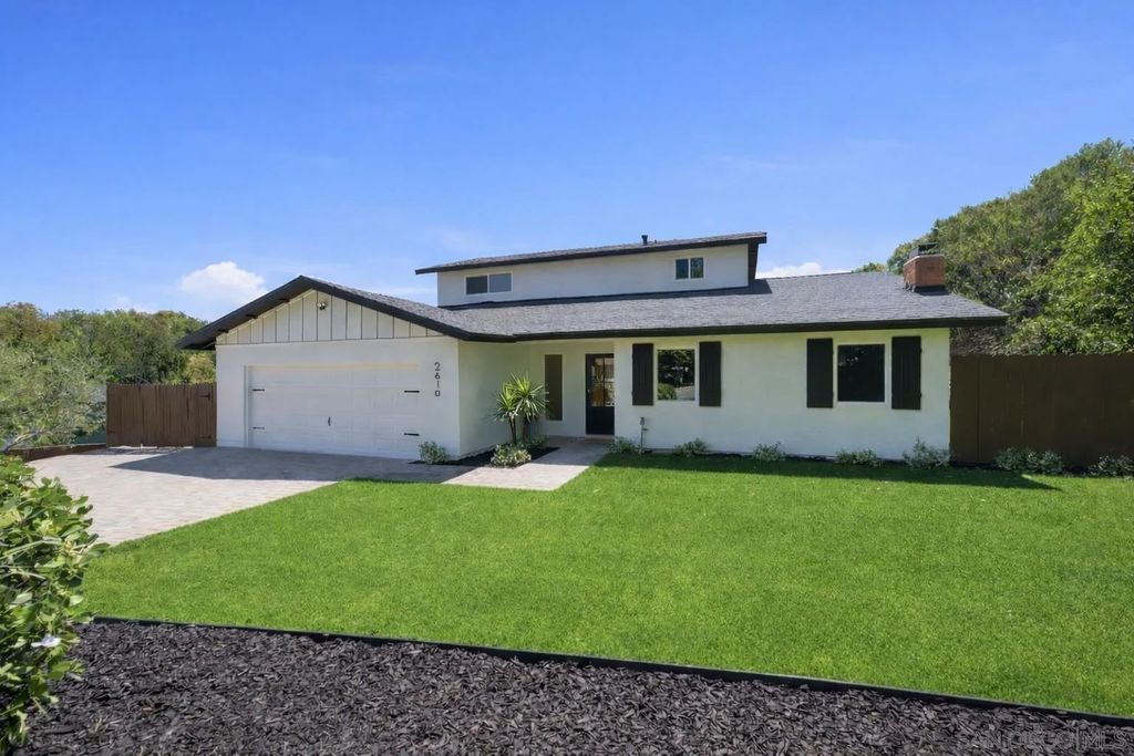 Photo of 2610 Chestnut Ave, Carlsbad, CA 92010 (MLS # 260008460)