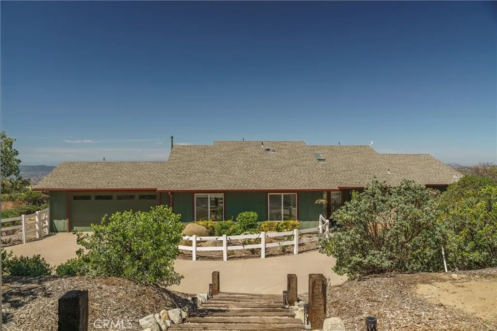 40230 Crazy Horse Canyon Road