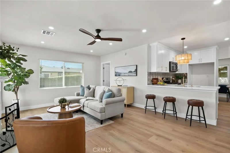 2225 Santa Anita
