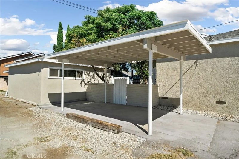 2225 Santa Anita