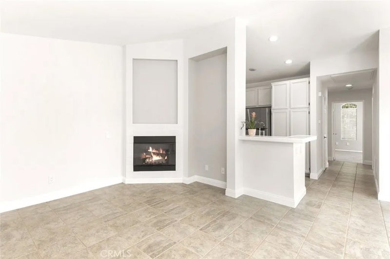 16 Chaumont Circle