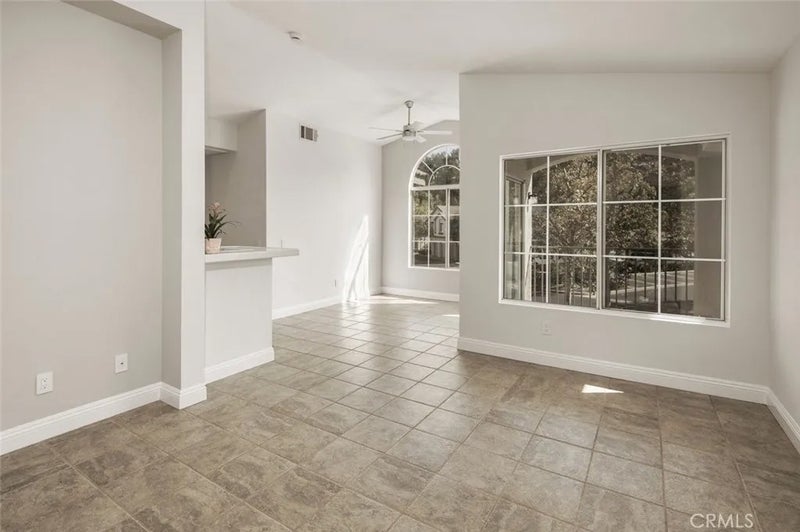 16 Chaumont Circle