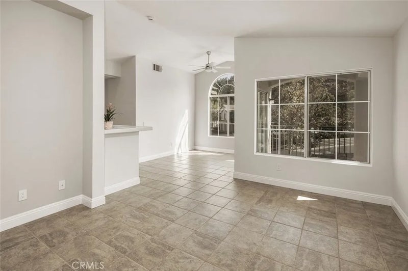 16 Chaumont Circle