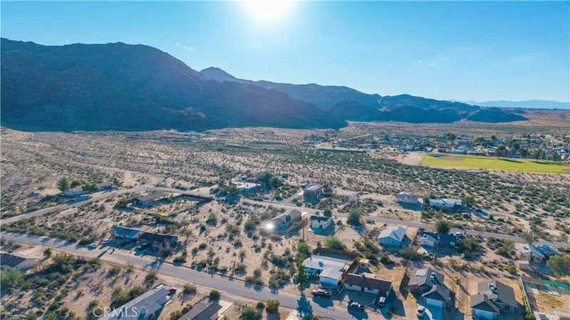 7022 49 Palms