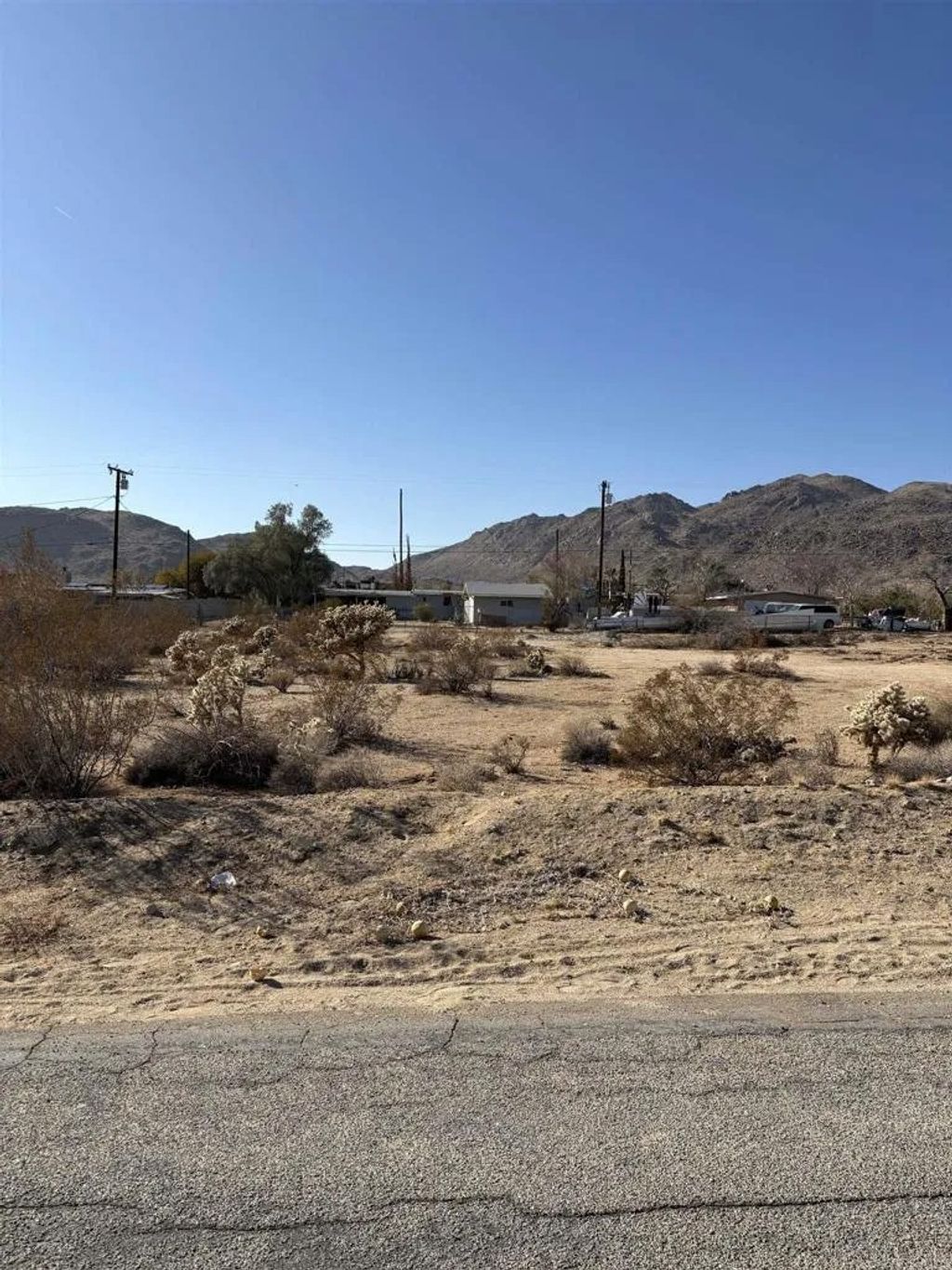 Photo of 0 La Espana Daga, Joshua Tree, CA 92252 (MLS # PTP2602473)