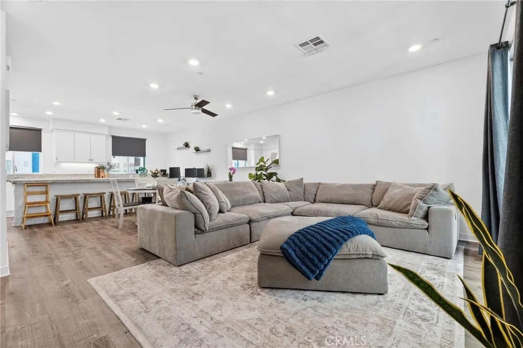 26966 Mosswood